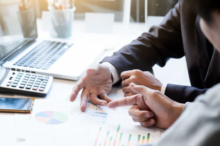 Why Delhi Startups Are Choosing Virtual CFO Services Over Full-Time CFOs